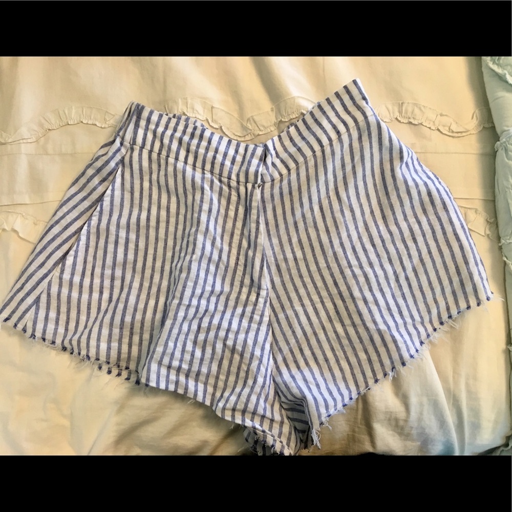 Urban Outfitter sear sucker shorts
